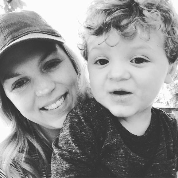 Meet your Posher, Brittany - Picture 1 of 3